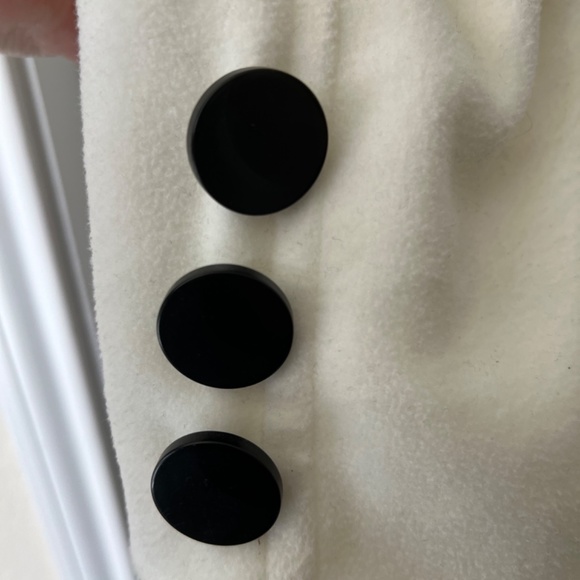 Coat - Picture 9 of 9